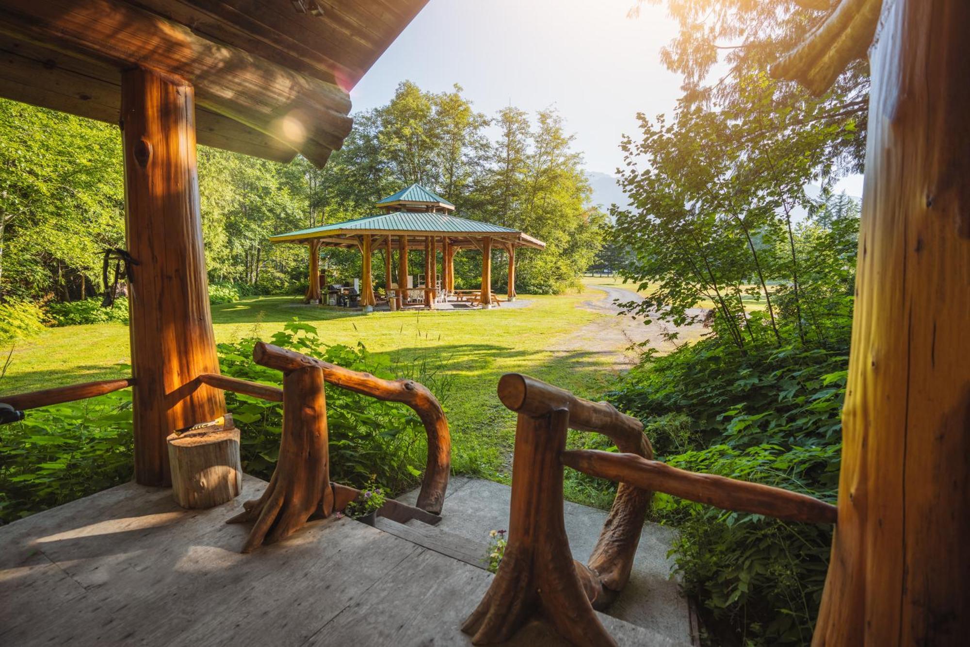 Bella Coola Grizzly Tours And Resort Hagensborg Luaran gambar